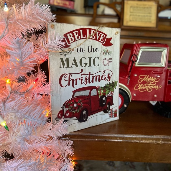 ❤️ Vintage Christmas Red Truck
Believe in the Magic Of
Christmas Wall Decor - Picture 2 of 6